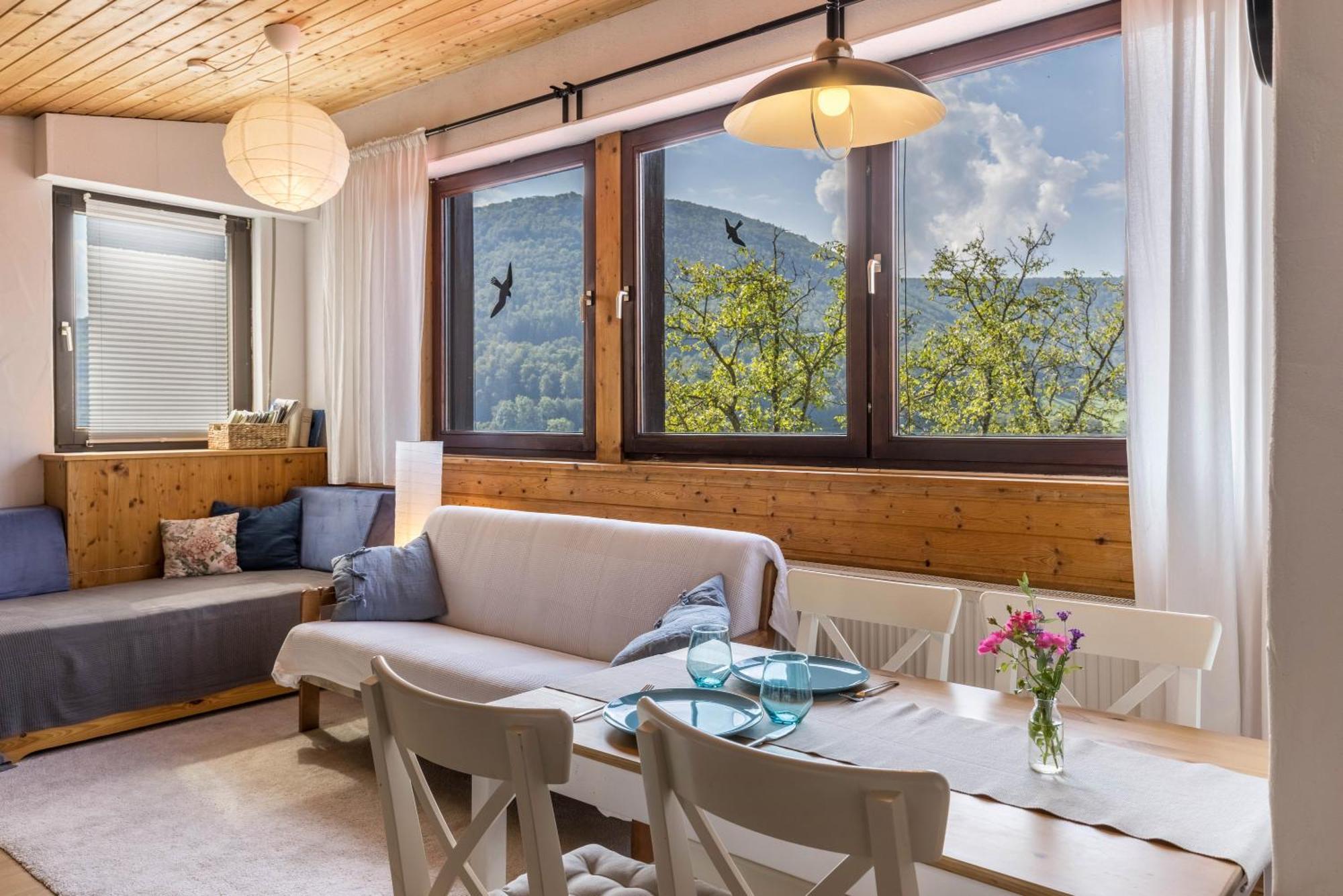 Ferienwohnung Am Samuelstein Bad Urach Esterno foto